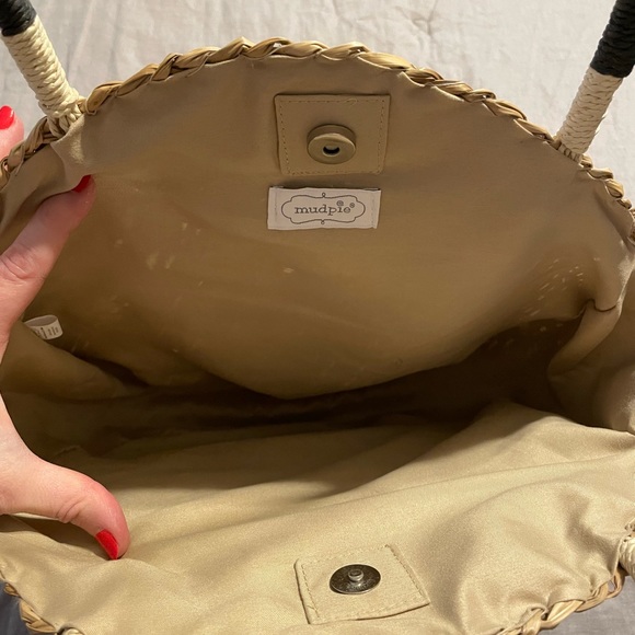 Mud Pie Woven Raffia Straw 13" Circle Tote Purse Black Pom Poms NWOT - Picture 3 of 3